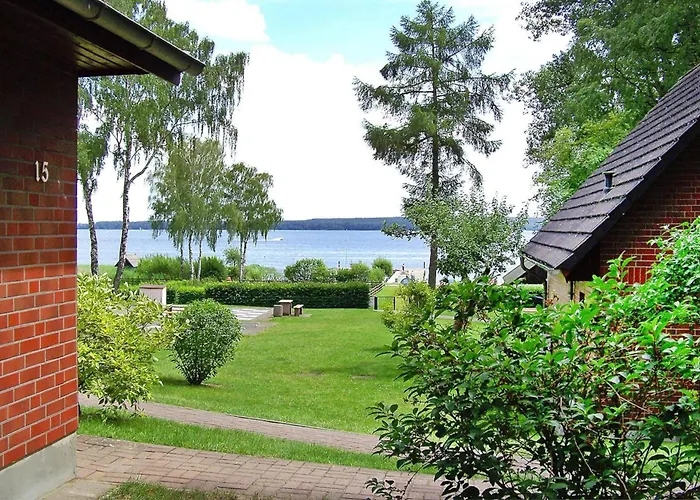 Seepark Heidenholz, Plau Am 別荘